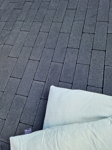 Dikformaat strak antraciet